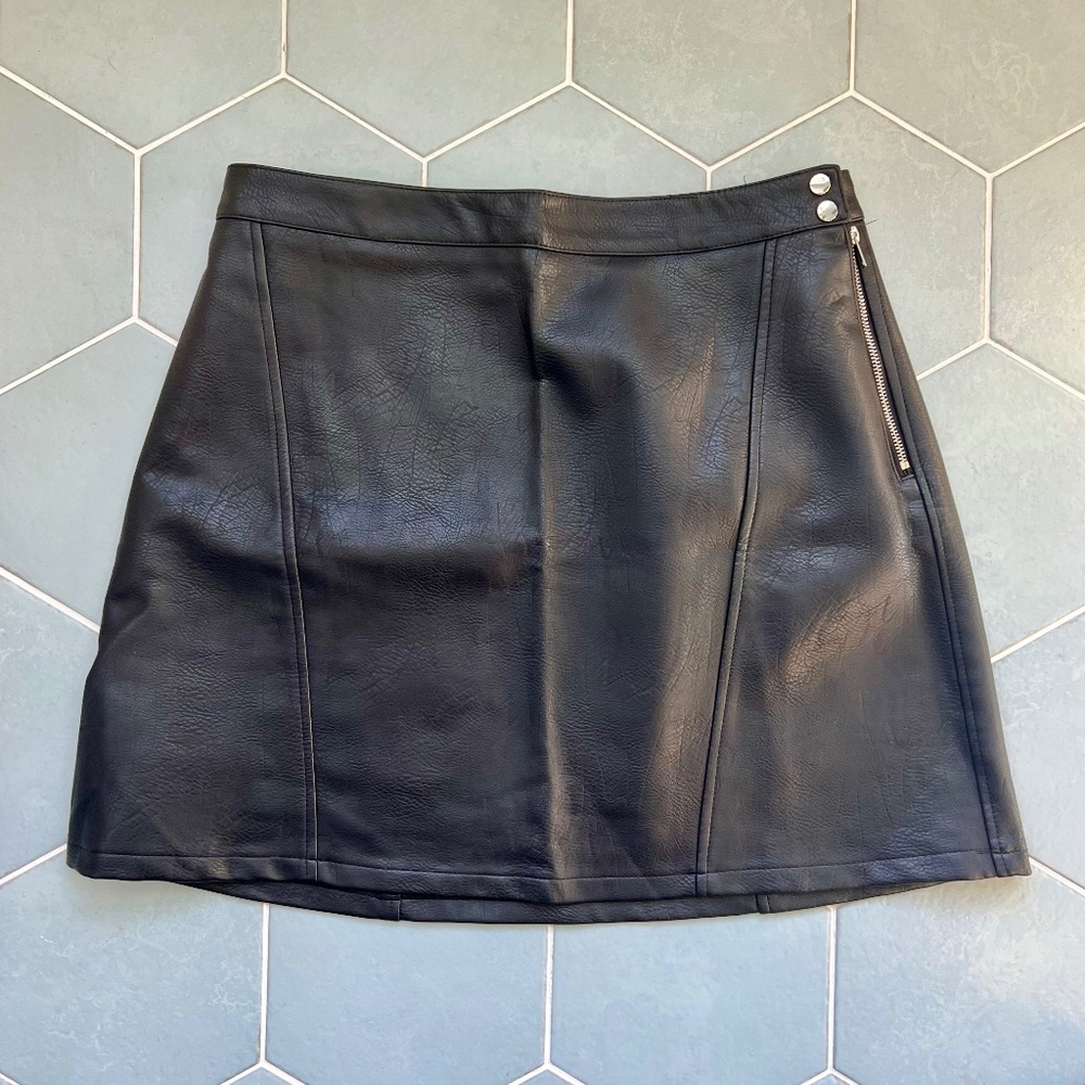Zara faux leather mini skirt